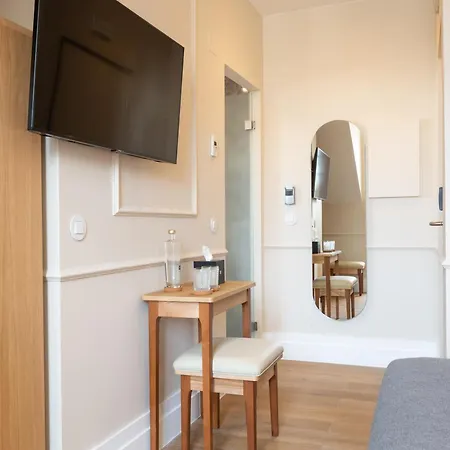 Boemio Flh 4*