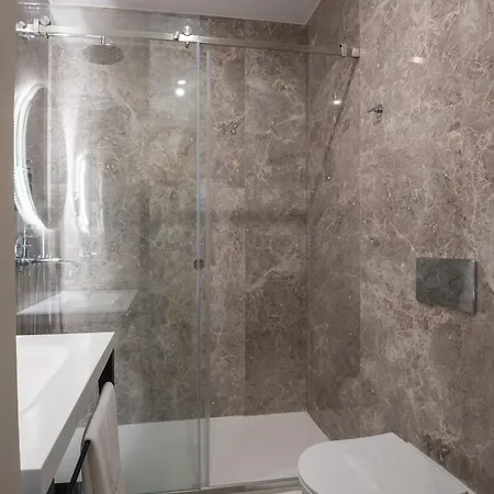 Boemio Flh 4*